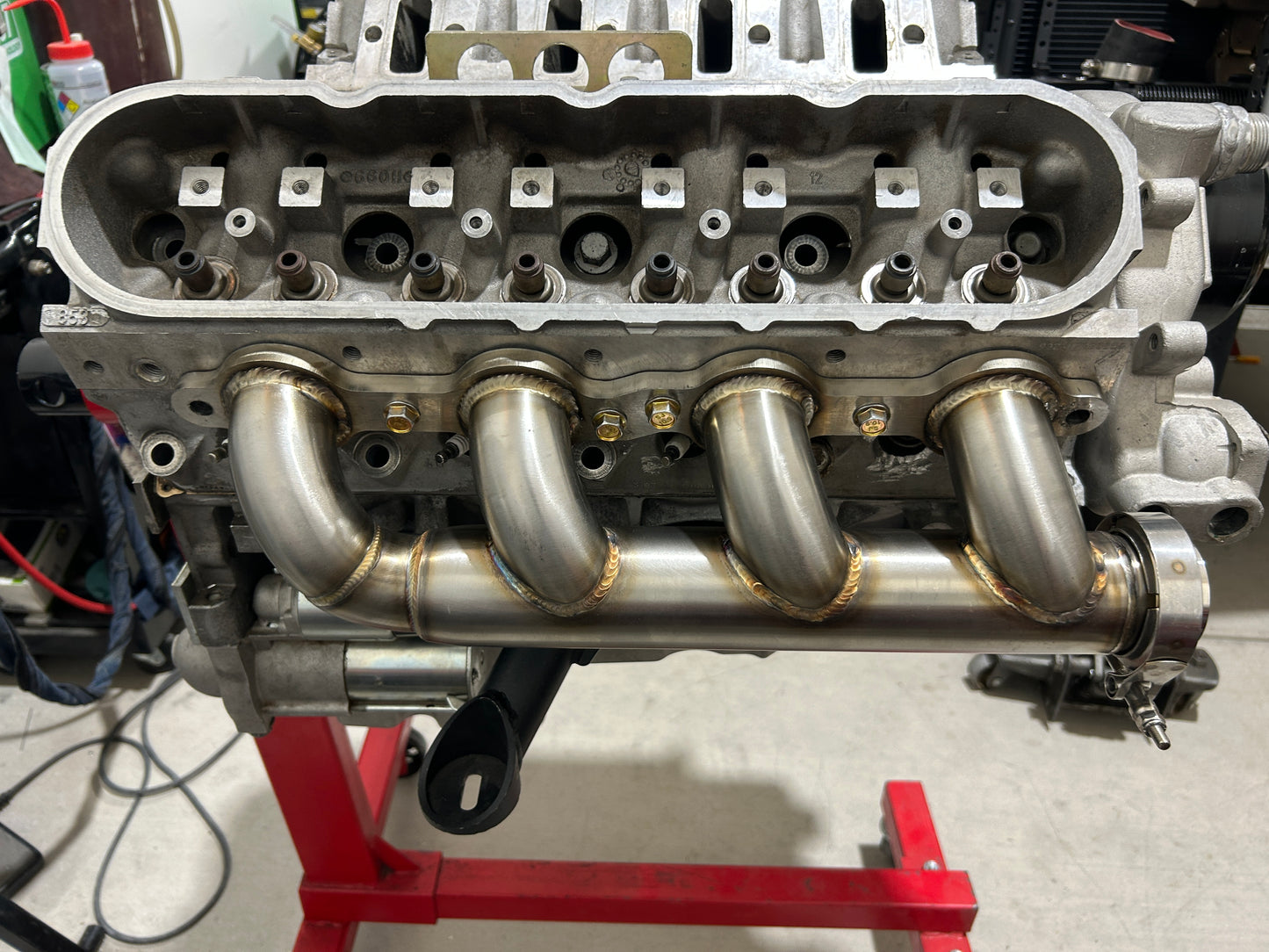 Mayhem Dual V band Manifolds 2" outlet