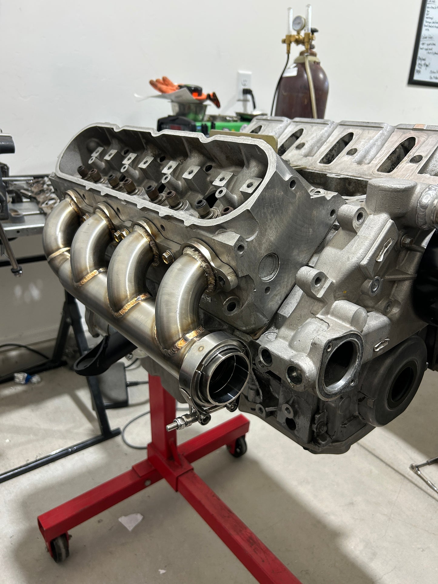 Mayhem Dual V band Manifolds 2" outlet