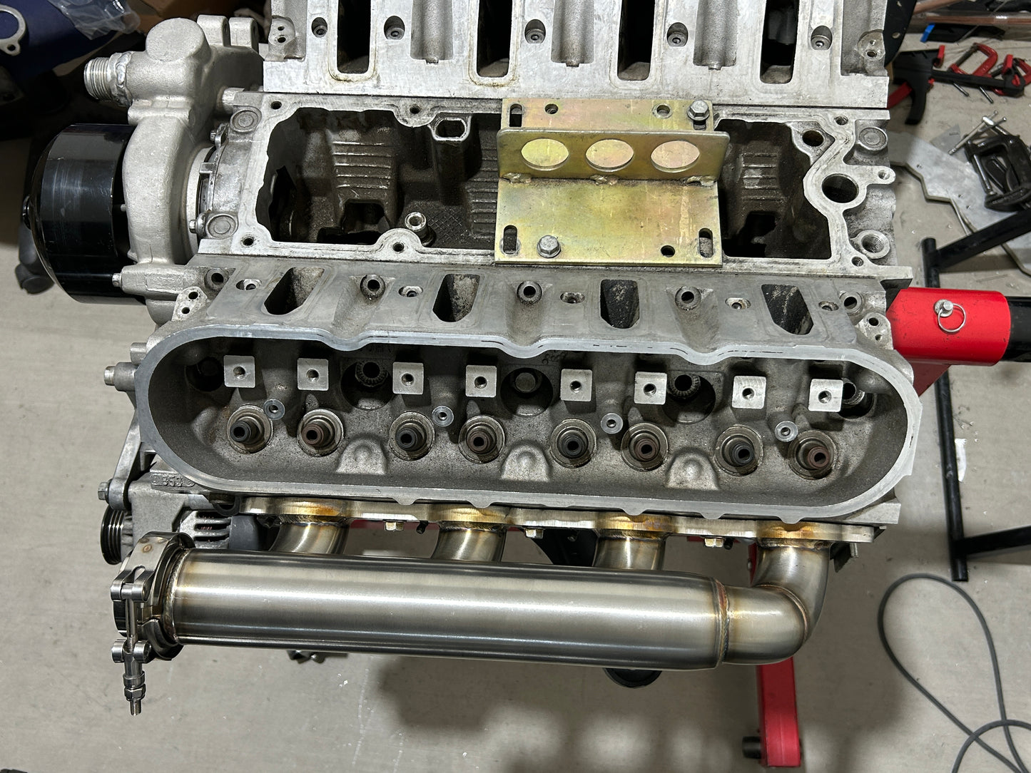 Mayhem Dual V band Manifolds 2" outlet
