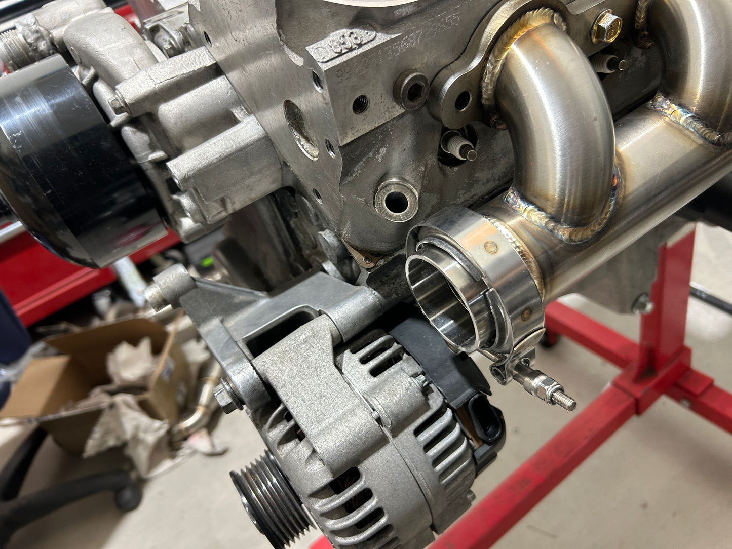 Mayhem Dual V band Manifolds 2" outlet